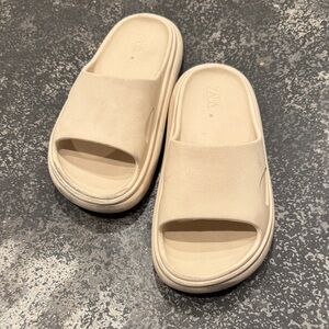 Zara Beige Slider Sandals